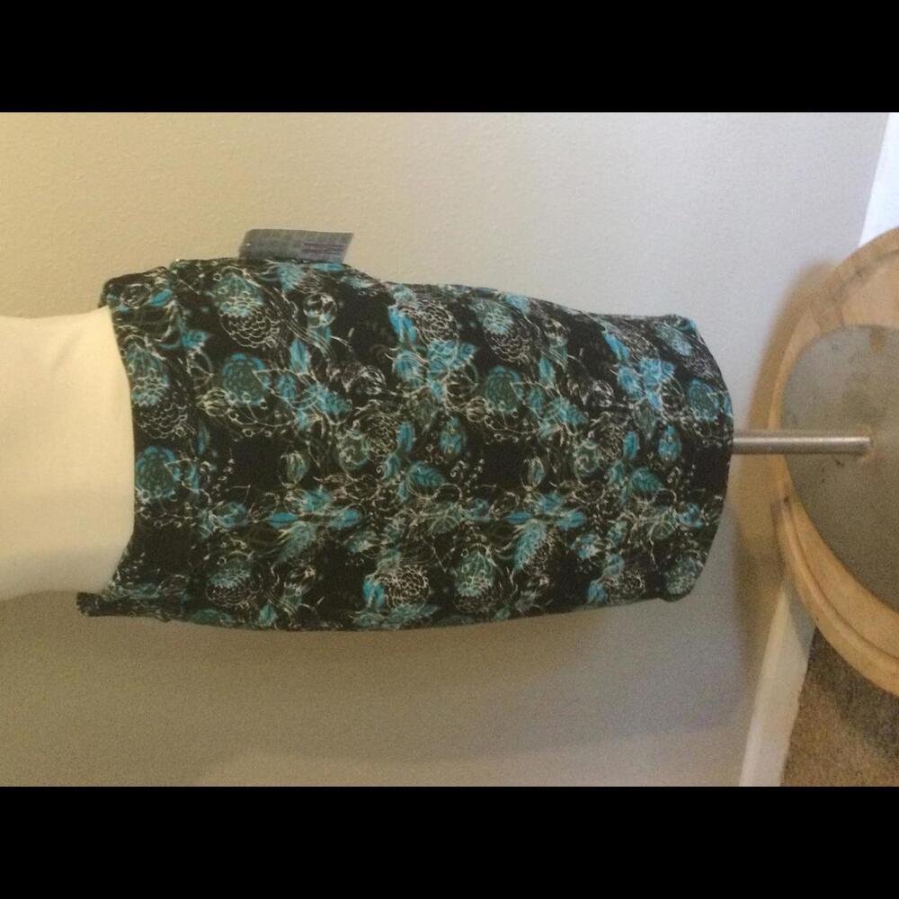 Lularoe - Cassie - M - NWT - Black Floral